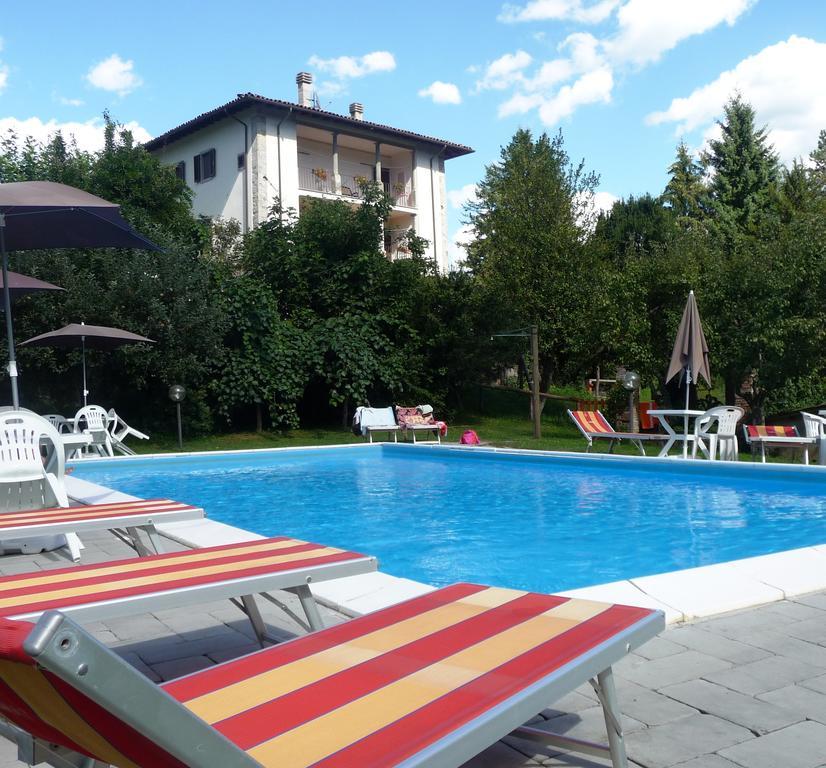 加尔法尼亚纳新堡Agriturismo La Palazzina别墅 外观 照片